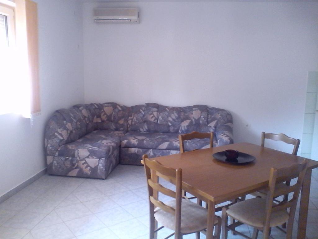 Apartments Malinska-Kajkic Habitación foto
